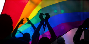 Découvrez la Richesse de la Communauté LGBTQIP2SAA et Habillez-Vous avec Fierté chez PrideAvenue.fr !