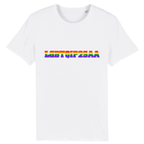 T-shirt LGBT de la marque PrideAvenue avec le slogan et en impression sur le devant : LGBTQIP2SAA ! aux couleurs arc en ciel pour etre plus visible lors des marches des firtés ! le vêtement est de couleur Blanc