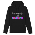 Affirmez votre style avec ce sweat à capuche noir "Je peux pas, je suis Androgyne" signé PrideAvenue.fr. Avec sa coupe unisexe et son design moderne, ce sweat noir ajoute une touche élégante et minimaliste à votre garde-robe tout en portant un message de fierté et d'affirmation de soi. Idéal pour les looks quotidiens et facile à assortir, ce modèle noir reste sobre tout en étant audacieux. Parfait pour celles et ceux qui aiment l’élégance en noir, avec un message fort et revendicateur.