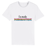 T-shirt LGBT de PrideAvenue au style urbain et cool ! il est imprimé le slogan : En Mode Panromantique ! il est de couleur Blanc