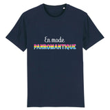 T-shirt LGBT de PrideAvenue au style urbain et cool ! il est imprimé le slogan : En Mode Panromantique ! il est de couleur Bleu Marine