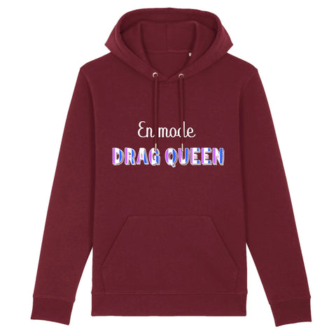 Le sweat à capuche de PrideAvenue.fr En Mode DRAG QUEEN ! hyper drole une fois que vous le portez, vous verrez =) celui-ci est de couleur Bordeaux