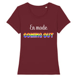 Le t-shirt de PrideAvenue parfait pour ceux et celles qui font leurs Coming-Out et qui veulent y ajouter du Style ! Le t-shirt à la coupe raffinée est de couleur Bordeaux