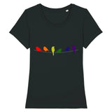 t-shirt noir de la marque Pride Avenue, 6 oiseaux en couleurs arc-en-ciel imprimés dessus. 