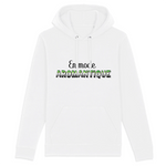 Le super sweat à capuche de PrideAvenue avec écrit sur le devant : En Mode Aromantique ! Parfait pour ceux et celles qui le sont (En mode Aromantique). Le sweat est de couleur Blanc