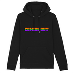 Le sweat à capuche de prideavenue.fr avec écrit dessus aux couleurs de l'arc en ciel : COMING OUT ! parfait pour aider a faire un coming-out. le sweat est de couleur noir