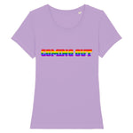 Le t-shirt coupe raffinée de PrideAvenue.fr est parfait pour ceux et celles qui souhaitent faire leurs Coming-Out avec du style et de l'humour. Le t-shirt que vous voyez actuellement est de la couleur Lavande