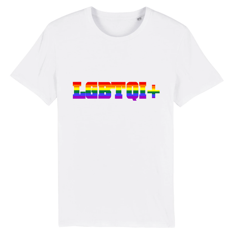 T-shirt de PrideAvenue.fr a la coupe Urbaine, il y a imprimé dessus : LGBTQI+ ! aux couleurs Arc-en-ciel sur un vêtement de la couleur Blanc