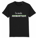 Le t-shirt de PrideAvenue au style urbain hyper délire car il y a écrit sur le devant : En Mode Aromantique ! Le T-shirt de haute qualité est de couleur Noir