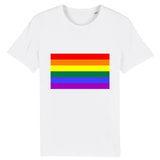 t-shirt avec un drapeau arc en ciel au centre de couleur blanc
