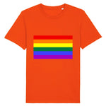 t-shirt avec un drapeau arc en ciel au centre de couleur orange
