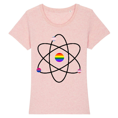 T-shirt de la marque pride avenue avec un dessin d'atome, des petits drapeaux lgbt et au centre un Rainbow flag de couleur rose