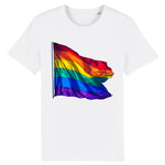 drapeau LGBT en impression 3d sur un t-shirt de couleur blanc