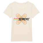 T-shirt LGBT de la marque PrideAvenue.fr avec un jeu-de-mot avec le mot Pansement, celui-ci est relié au Pansexuels de la communauté LGBT. Le vêtement est de couleur naturel