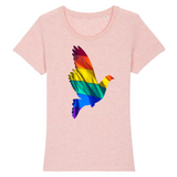 le vêtement à une belle colombe en plein millieu, celle-ci n'est pas blanche mais en couleur. De la couleur du drapeau LGBT et en 3D. le rendu est réaliste ou abstrait c'est toi qui choisis lol . le t-shirt est de couleur rose bonbon